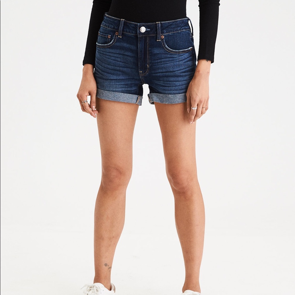Brand New American Eagle Midi Shorts w/tag!
